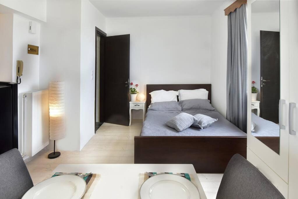 Cozy Bright Studio Атина Екстериор снимка
